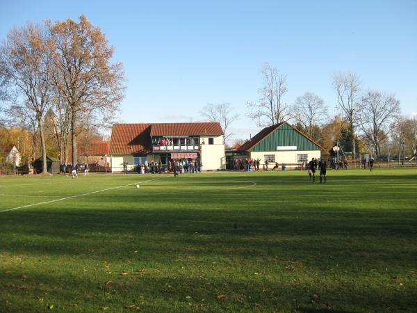 Sportplatz am Teichdamm - Ummendorf/Börde