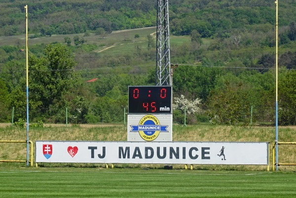 Futbalové ihrisko Madunice - Madunice
