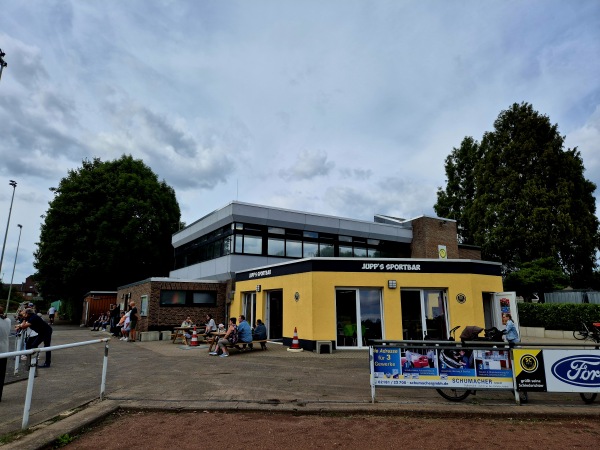 Jupp-Breuer-Stadion Nebenplatz - Grevenbroich-Kapellen