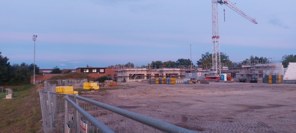 Sportzentrum Adendorf D-Platz - Adendorf