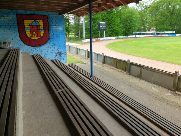 Otto-Dölle-Stadion - Papenburg-Aschendorf