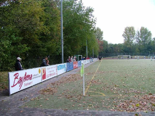 Sportplatz Tannenbergstraße - Leverkusen