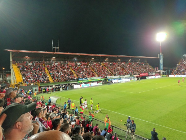 Estadio Alejandro Morera Soto - Alajuela