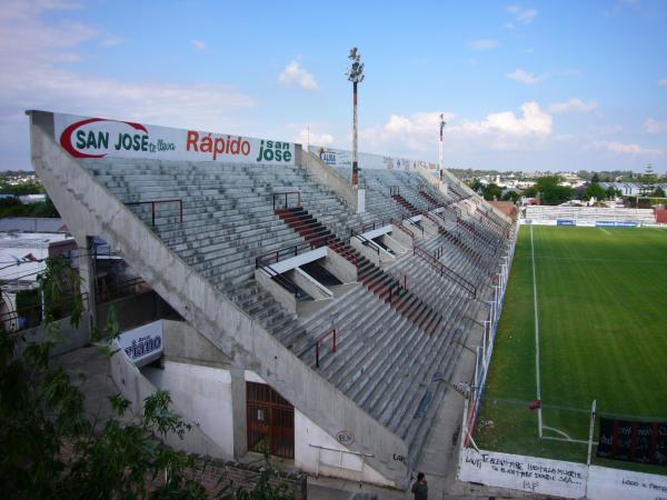 Estadio Presbítero Bartolomé Grella - Paraná, Provincia de Entre Ríos