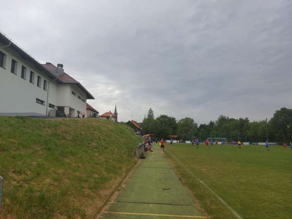 Sportplatz Roßbrunn - Waldbüttelbrunn-Roßbrunn