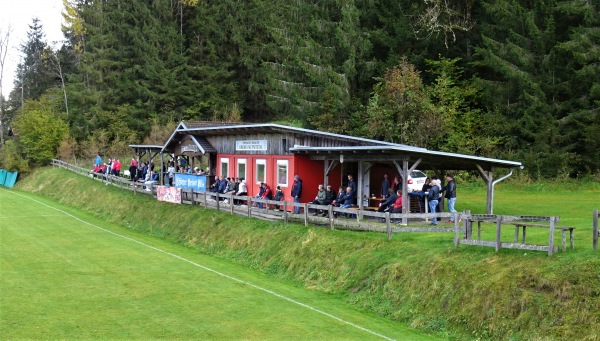 Sportplatz Grades - Grades