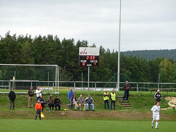 mittlerweile Kunstrasen