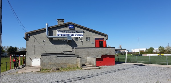 Leon Van Den Bergh Stadion - Willebroek-Tisselt