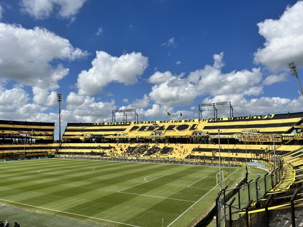 Estadio Campeón del Siglo - Montevideo