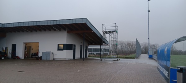 Trainings- & Nachwuchsleistungszentrum Almepark Nord Platz 4 - Paderborn
