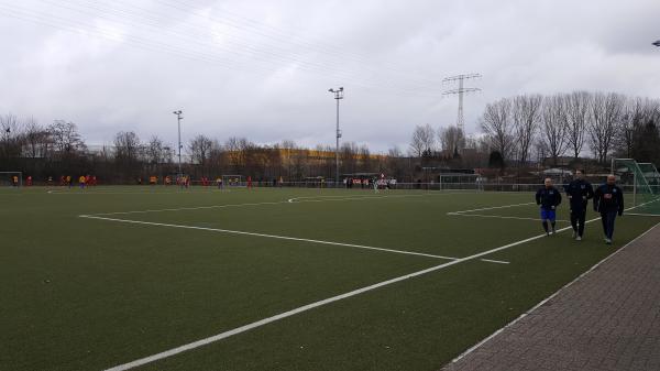 Sportplatz Bornitzstraße - Berlin-Lichtenberg