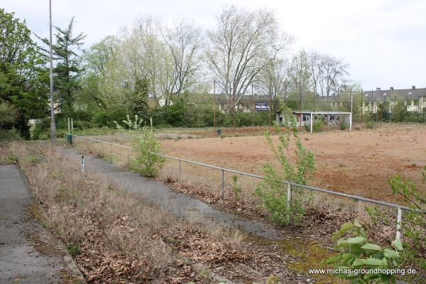 Sportplatz Serlostraße - Essen/Ruhr-Altendorf