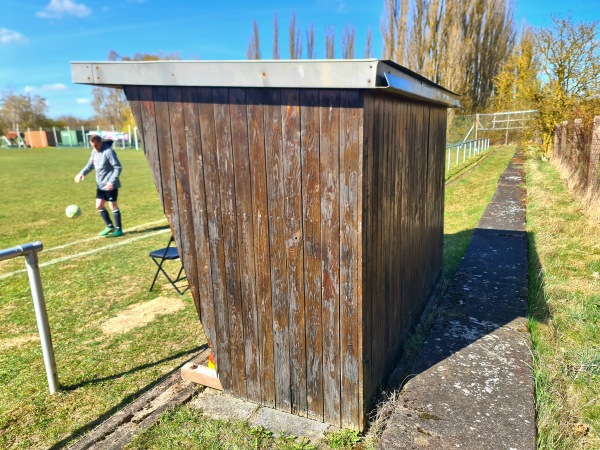 Glück-Auf-Kampfbahn Nebenplatz - Menteroda