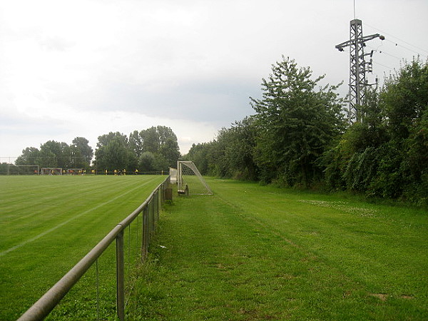 Carl-Bender-Sportanlage - Trebur-Geinsheim