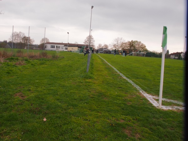 Sportanlage Am Weinberg - Soest-Ostönnen