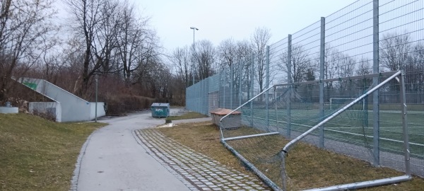 Hans-Wenninger-Stadion Nebenplatz 1 - Königsbrunn
