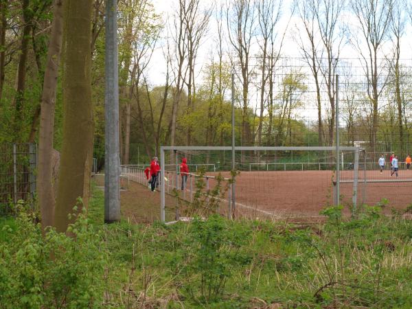 Heinrich-Hamacher-Sportpark Platz 3 - Duisburg-Neumühl