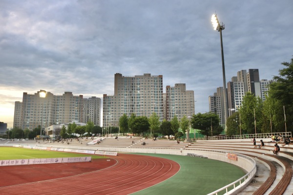 Pocheon Stadium - Pocheon