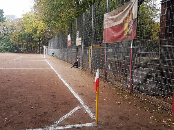 Sportplatz Finkenau (alt) - Hamburg-Barmbek-Süd