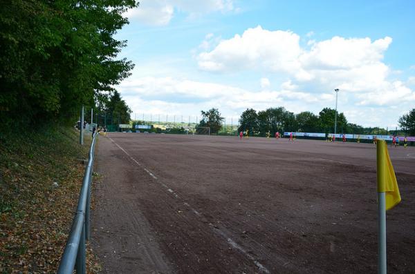 Sportplatz Rheinstraße - Grafschaft/Rheinland-Lantershofen