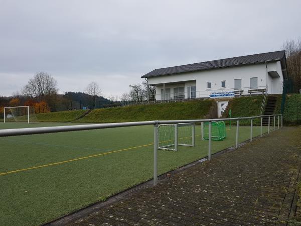 Sportplatz Oberveischede - Olpe-Oberveischede