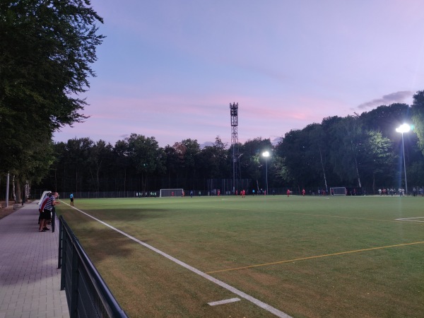 Bezirkssportanlage Bocklemünd Kunstrasen 1 - Köln-Bocklemünd