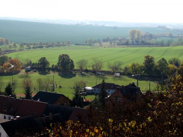 Blick vom Schloss auf den Platz