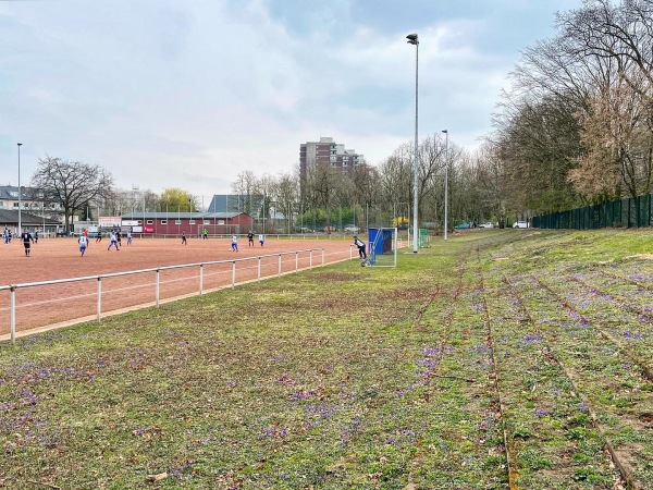 Sportplatz am Vorgebirgspark - Köln-Zollstock