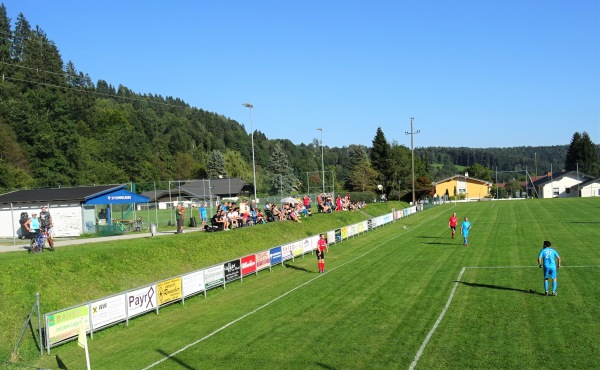 Sportplatz Himmelberg - Himmelberg