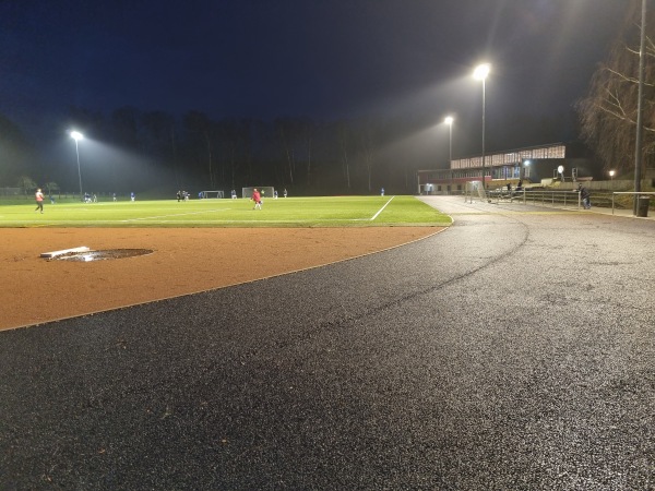 Friedrich-Ludwig-Jahn-Stadion - Pulsnitz