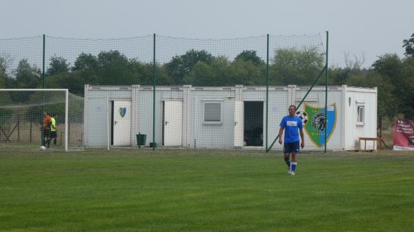 Boisko w Mierkowie - Mierków