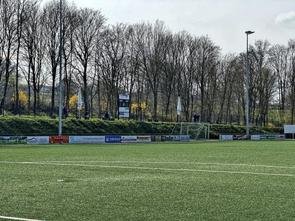 Sportplatz am Freibad - Bad Oeynhausen-Lohe