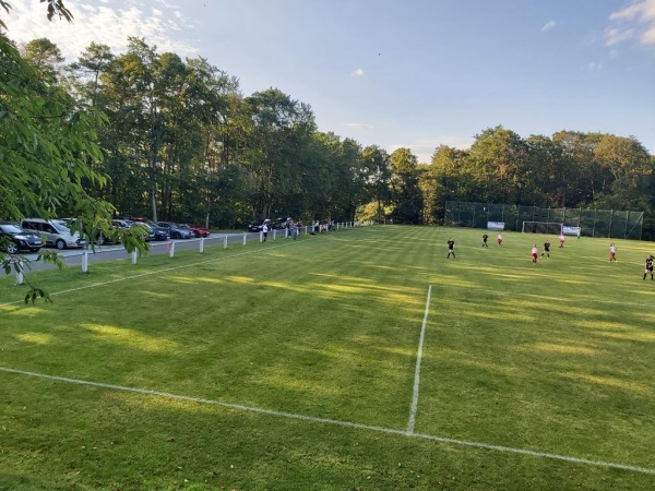 Sportanlage Am Lärchenberg - Holzkirchhausen