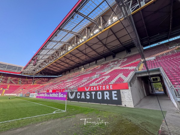 Fritz-Walter-Stadion - Kaiserslautern-Betzenberg