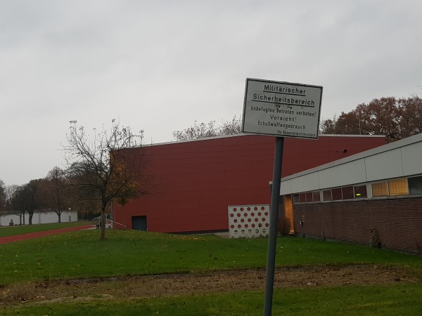 Sportanlage Clausewitz-Kaserne - Hamburg-Blankenese