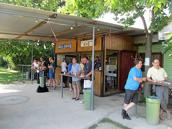 Sportplatz Essling - Wien