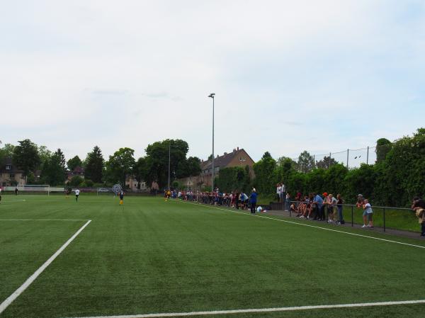 Sportplatz Roßbachstraße - Düsseldorf-Eller