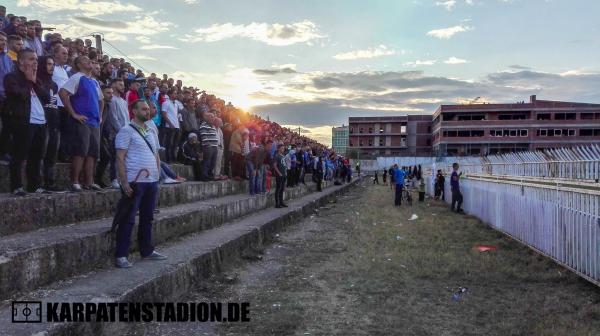 Stadiumi i Qytetit - Gjilan (Gnjilane)