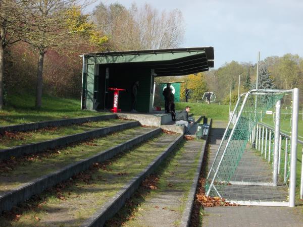 Sportanlage Am Donarbrunnen - Kassel-Niederzwehren