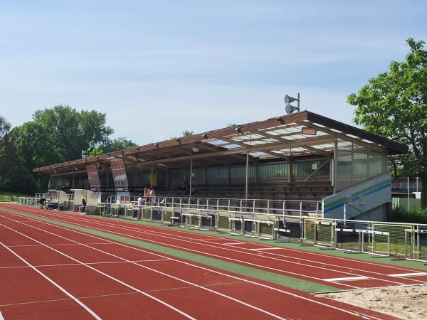 Stadion Löschenhofweg im Covestro-Sportpark - Krefeld-Uerdingen