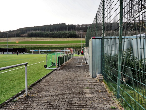 Reinhold-Schulte-Sportplatz - Eslohe/Sauerland-Reiste