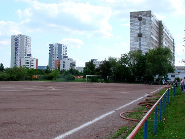 Stadion im Bildungszentrum Nebenplatz 1 - Halle/Saale-Neustadt