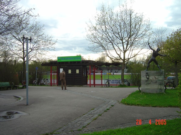 Hans-Wenninger-Stadion - Königsbrunn