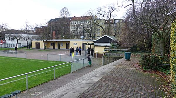 Hertzbergplatz - Berlin-Neukölln