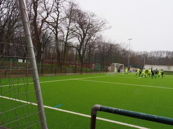 Wolfgang-Hoffmann-Sportplatz - Oberhausen/Rheinland-Klosterhardt