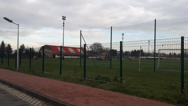 Stadion KS Dąb - Wieliszew