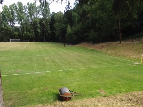 Sportplatz an der Quelle - Uslar-Schlarpe