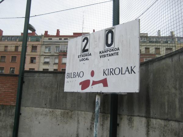 Campo de Fútbol Iparralde - Bilbao (Bilbo), PV