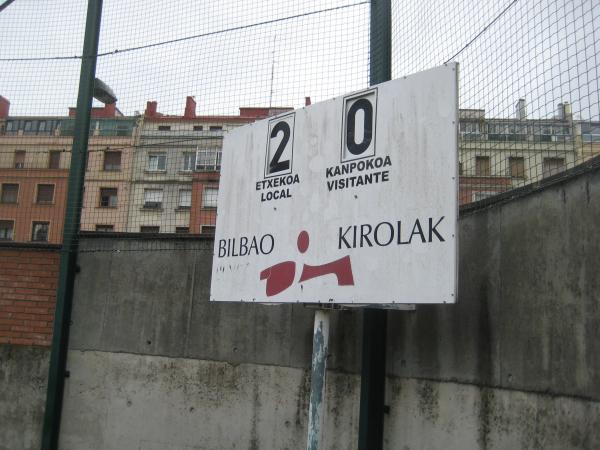 Campo de Fútbol Iparralde - Bilbao, PV