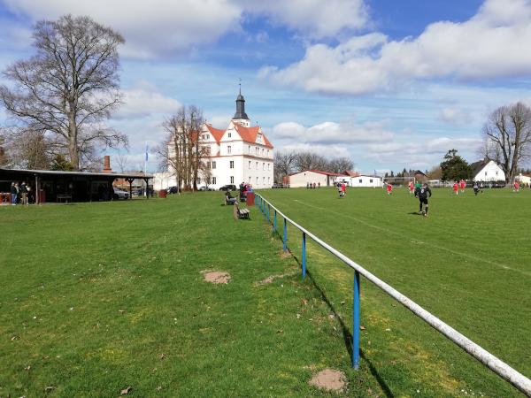 Sportplatz am Schloss - Gumtow-Demerthin